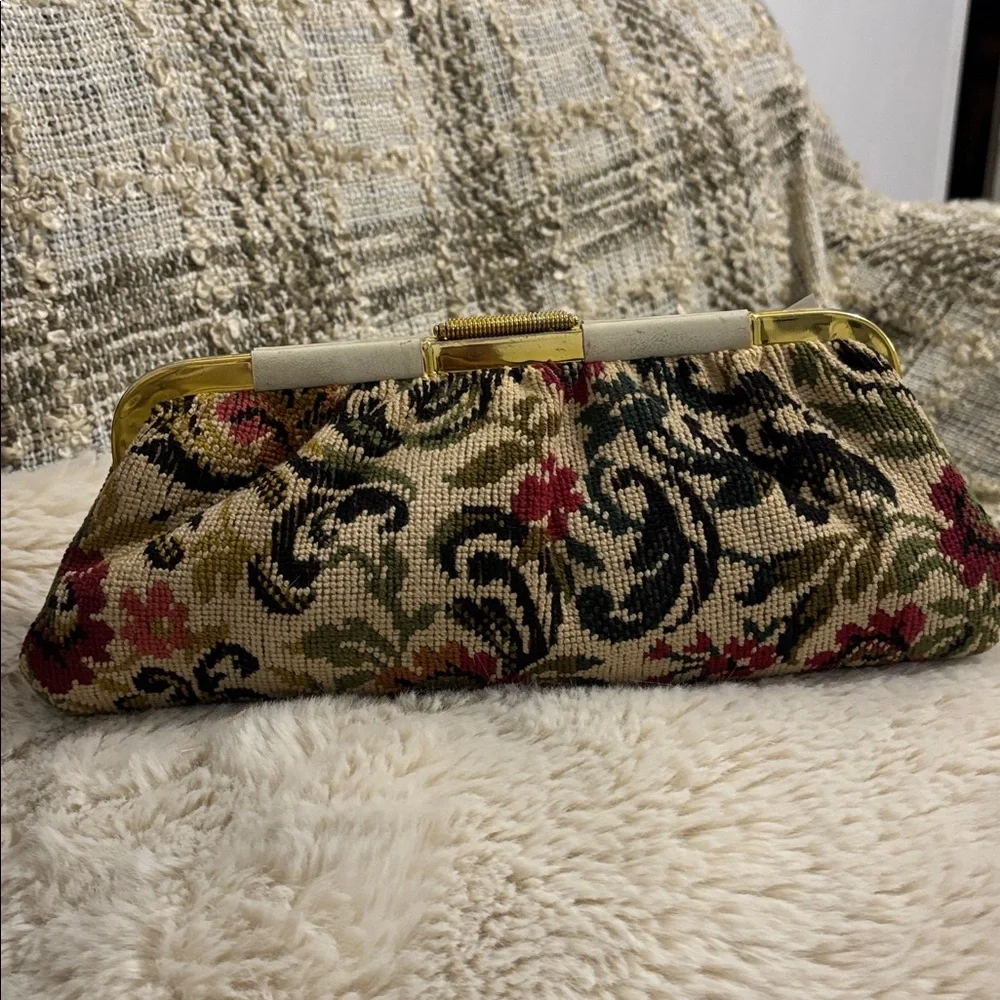 Non/Branded 60’s floral